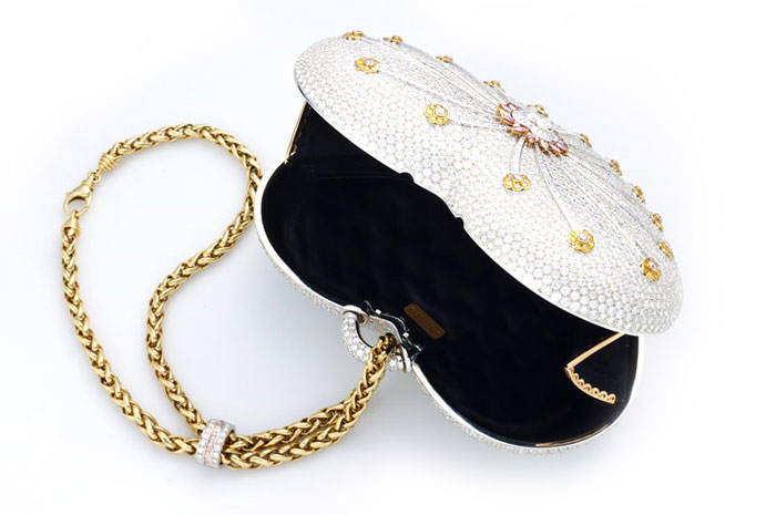 Самая дорогая сумочка: 1001 Nights Diamond Purse