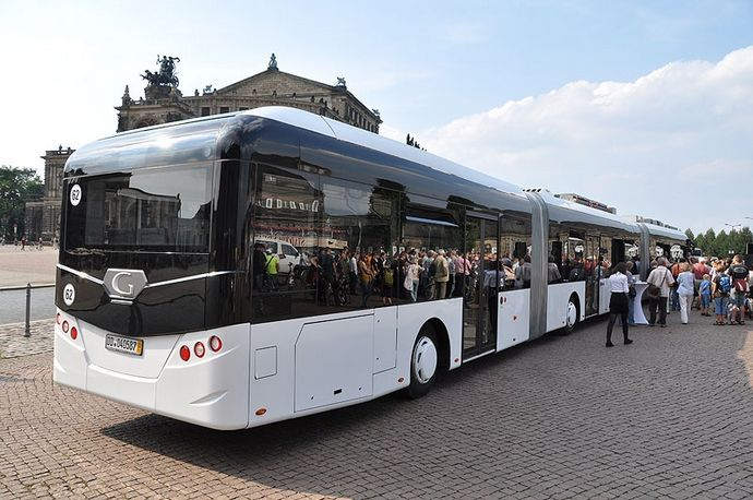 Самый длинный автобус: AutoTram Extra Grand