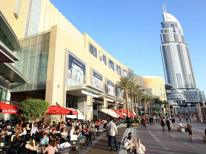 Самый большой торговый центр: Dubai Mall