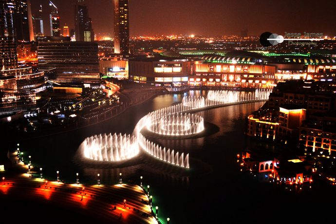 Самый большой и дорогой фонтан: Dubai Fountain