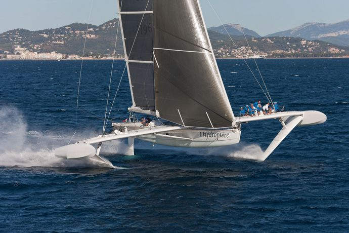 Самый быстрый парусник: Hydroptere