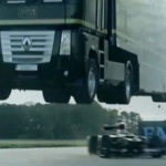 Самый длинный прыжок в длину на грузовике: Грузовик Renault Magnum
