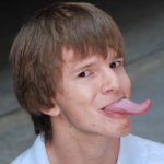 Самый длинный мужской язык: Ник Афанасьев