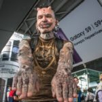 В Киеве заметили самого пирсингованного человека в мире