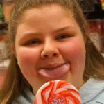 Самый широкий женский язык Emily Schlenker